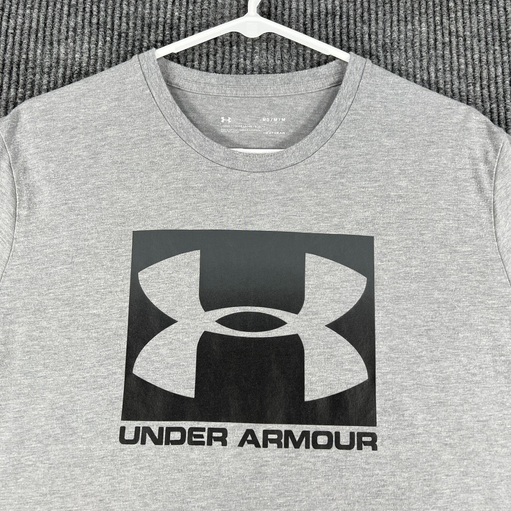Under Armour Shirt Mens Medium Gray Short Sleeve Loose Fit Heat Gear Casual